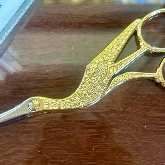 Victorinox Gold Stork Embroidery Scissors 6.5” Forged Swiss Quality - Picture 4 of 9